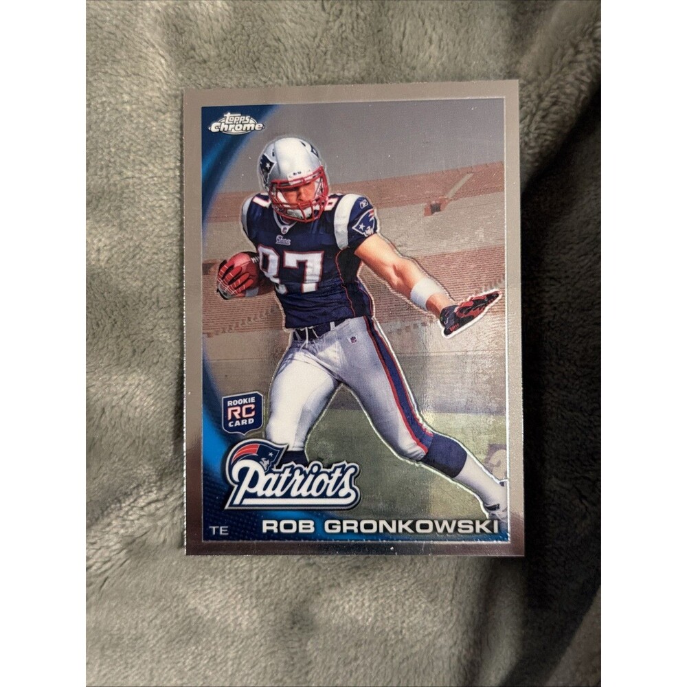 2010 Topps Chrome - Rob Gronkowski #C112 Ball in Right Arm (RC)